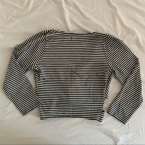 Hollister Crop Top - Picture 2 of 4